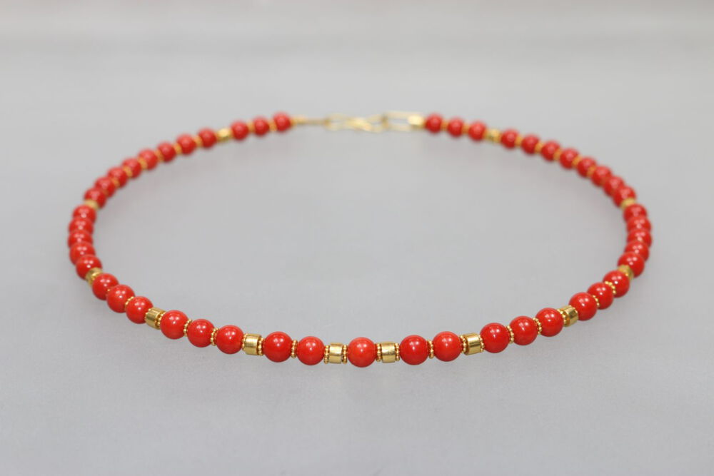 Rote Korall-Kette